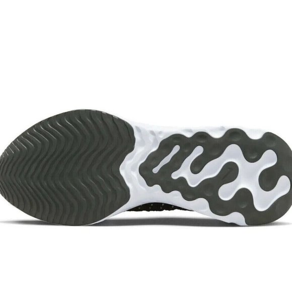 Nike React Phantom Run FLYKNIT 2 Rough Green Shoe DX2311-300 Mens New - Picture 8 of 8